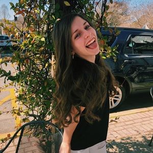 Meet your Posher, Addison